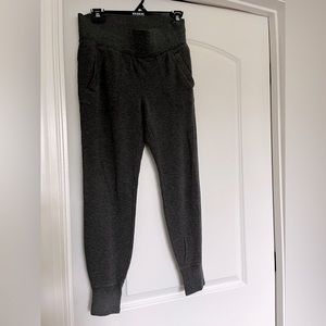 Athleta Charcoal Grey Restore Jogger #818408 size small